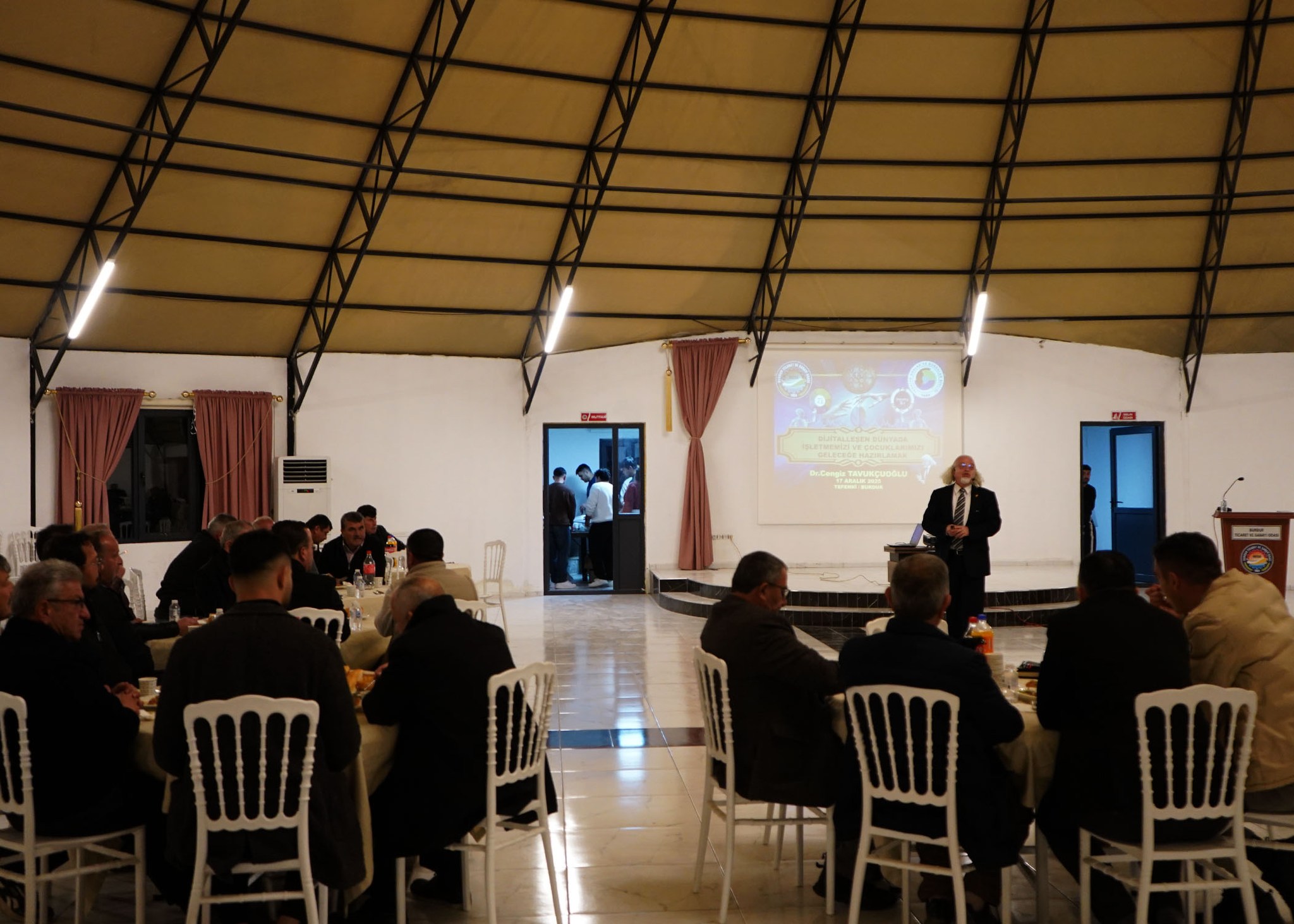 600343870 1194602942773187 8462255655150771836 n